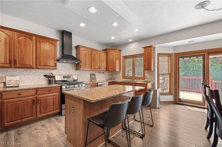 5229 Waterbridge Drive, North Royalton, OH - Photo 3