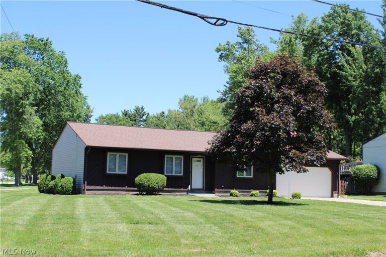 38365 Wood, Willoughby, OH - Photo 3