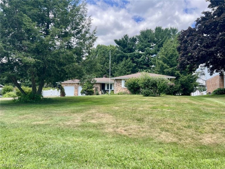 5721 Wiclif Street, Canton, OH - Photo 4