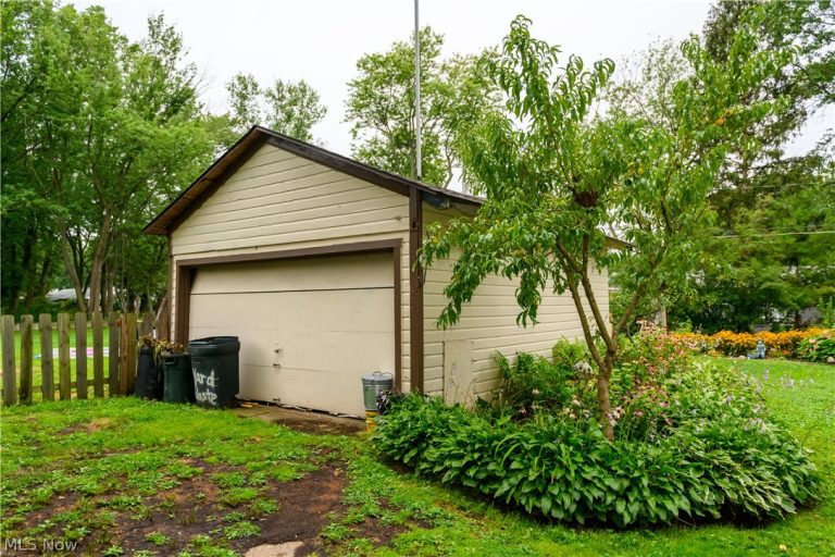 33191 Electric Boulevard, Avon Lake, OH - Photo 4