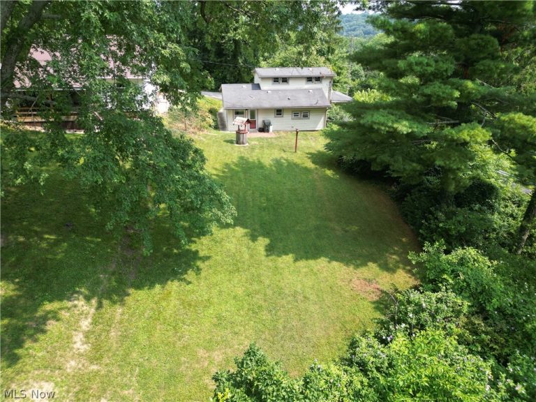713 Grace Avenue, Coshocton, OH - Photo 4