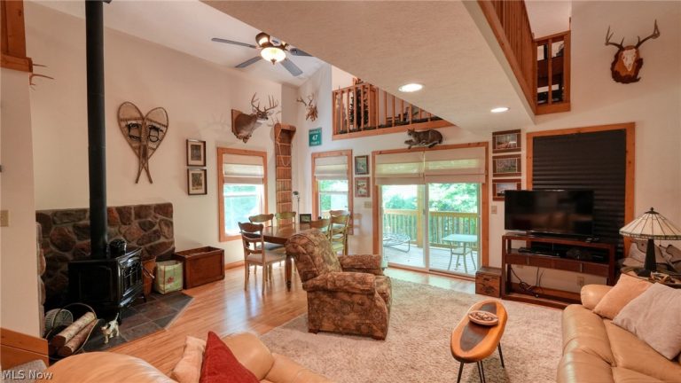 15825 Freedom Road, Kimbolton, OH - Photo 6