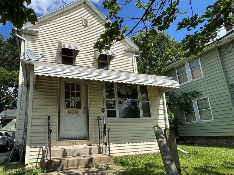 2281 East Avenue, Akron, OH, 44314