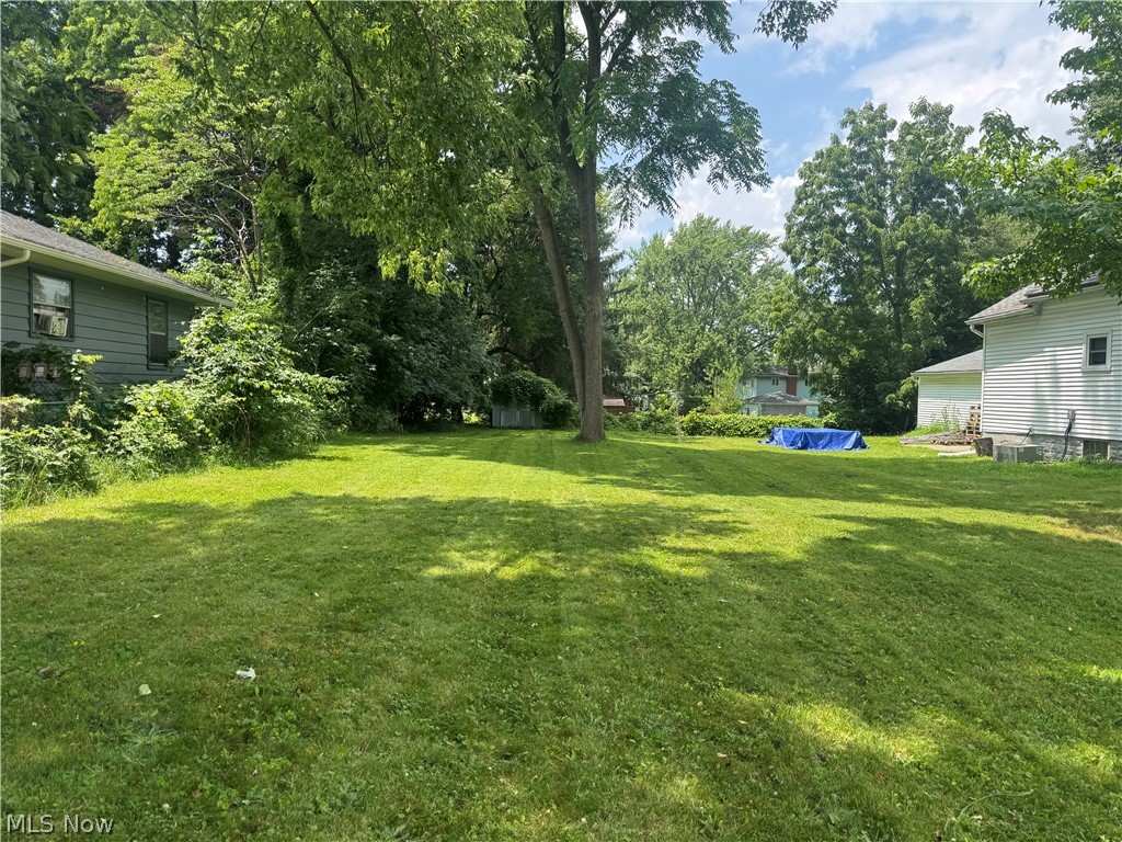 1536 Grand Park Avenue, Akron, OH