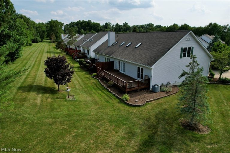 551 Daleview Drive, Aurora, OH - Photo 5
