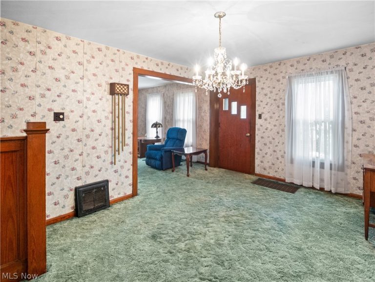 3010 Wadsworth Road, Norton, OH - Photo 8