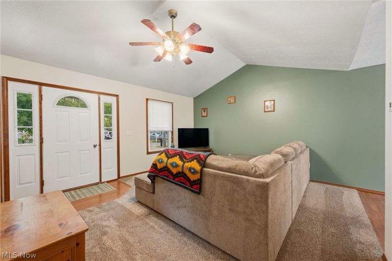 216 Pleasant Street, LaGrange, OH - Photo 5