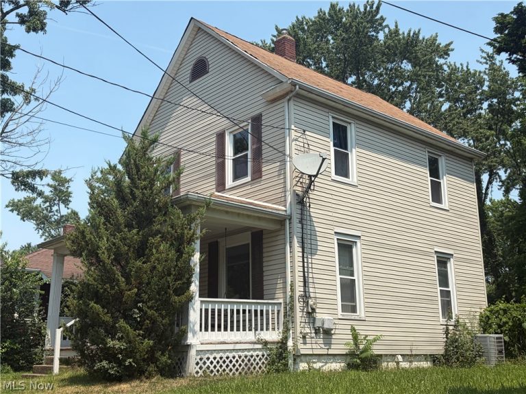 1273 Girard Street, Akron, OH - Photo 2
