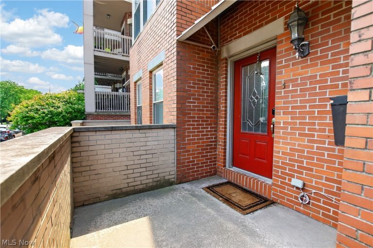 10933 Detroit Avenue, Cleveland, OH - Photo 3