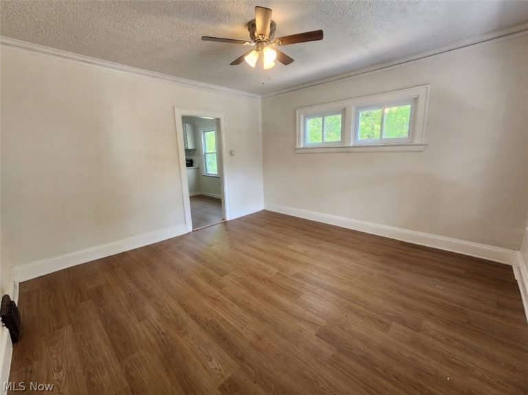 12905 Watterson Avenue, Cleveland, OH - Photo 3