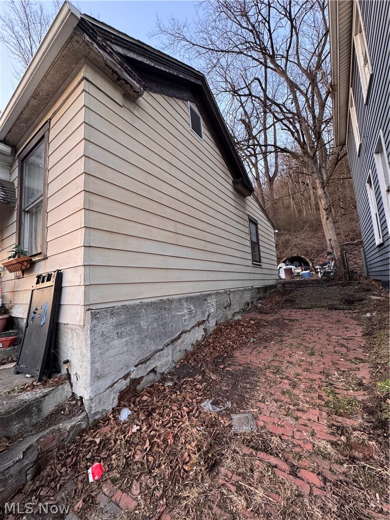 836 Main Street, Bridgeport, OH - Photo 3