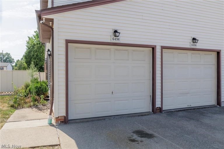 6494 Liberty Bell Drive #31A, Brook Park, OH - Photo 4