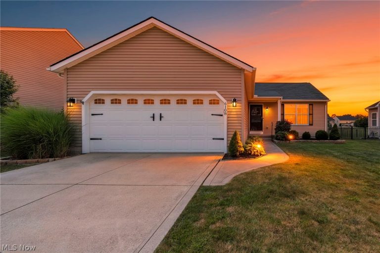 6108 Greenview Trail, North Ridgeville, OH - Photo 2