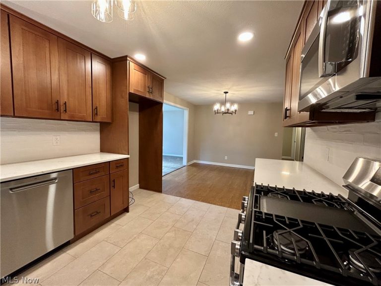 22 Orchard Drive, Poland, OH - Photo 8