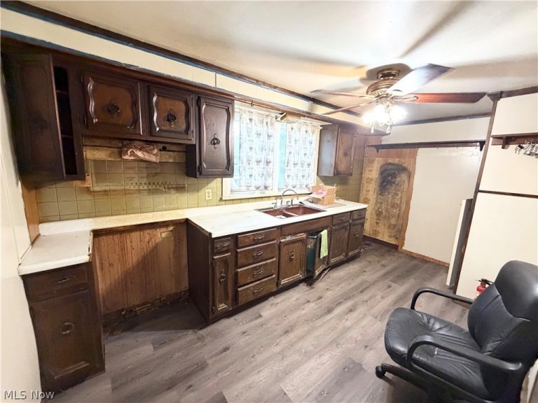 1774 Norwood Street, Warren, OH - Photo 6