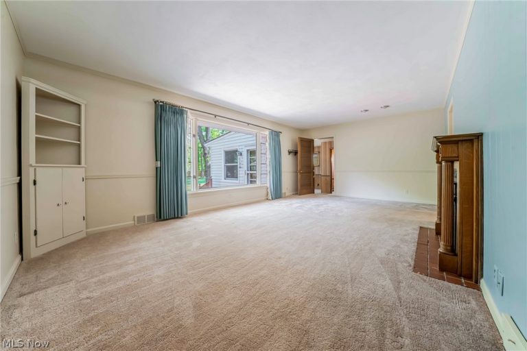 1094 Pasadena Avenue, Elyria, OH - Photo 8