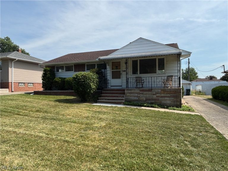 536 WESTVIEW Road, Bedford, OH - Photo 4