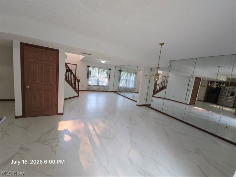 6400 Monroe Lane, North Ridgeville, OH - Photo 6