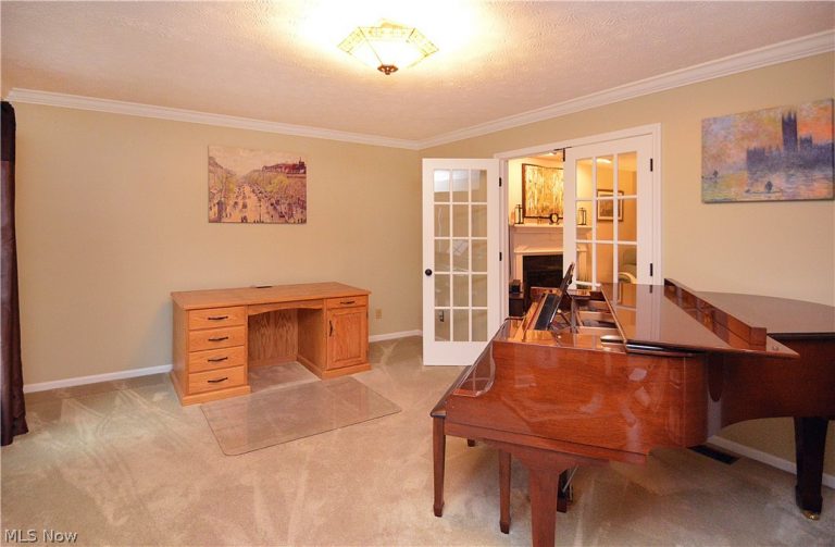 6829 Camelot Drive, Mentor, OH - Photo 8