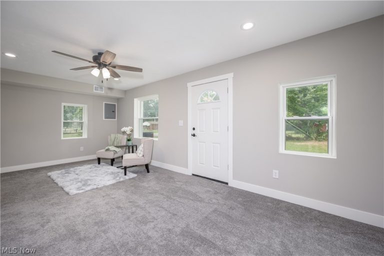 2190 Lake Road, Akron, OH - Photo 6