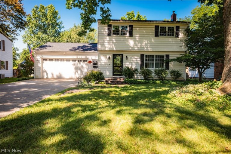 5 Lee Drive, Poland, OH, 44514
