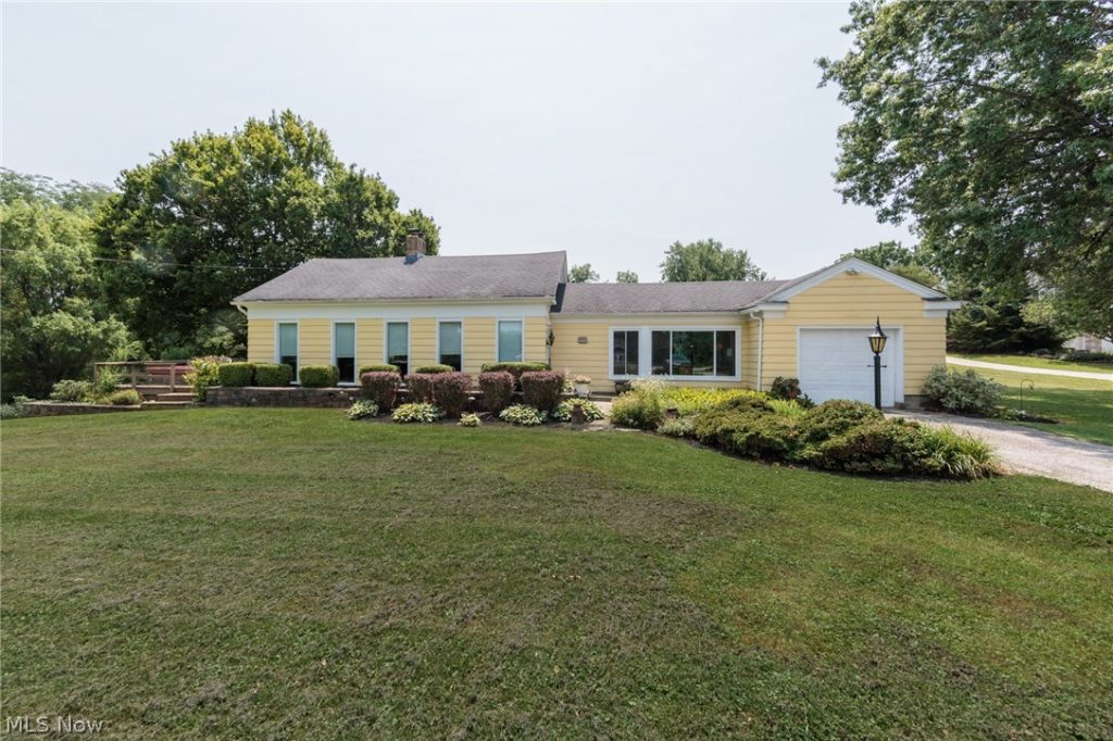 460 Granger Road, Medina, OH