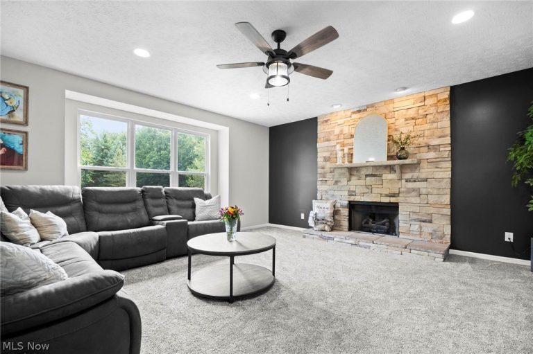 37189 Terrell Drive, North Ridgeville, OH - Photo 8