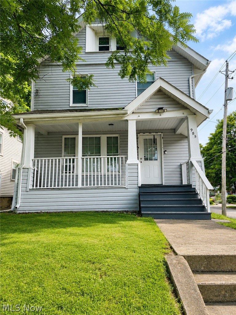 985 Bloomfield Avenue, Akron, OH, 44302