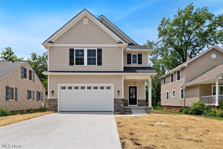362 Oakmoor Avenue, Bay Village, OH - Photo 2