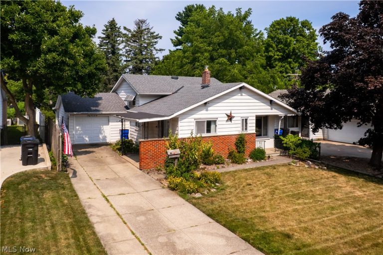 4402 Valleyside Road, Cleveland, OH - Photo 3