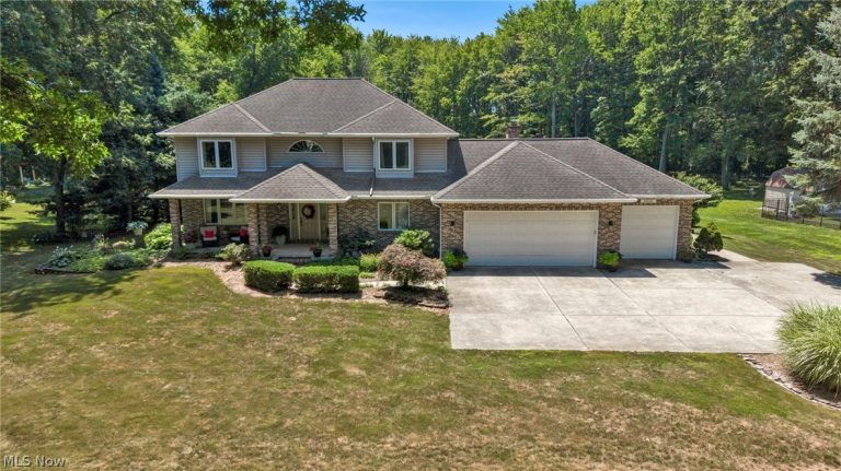 48261 Rice Road, Amherst, OH, 44001