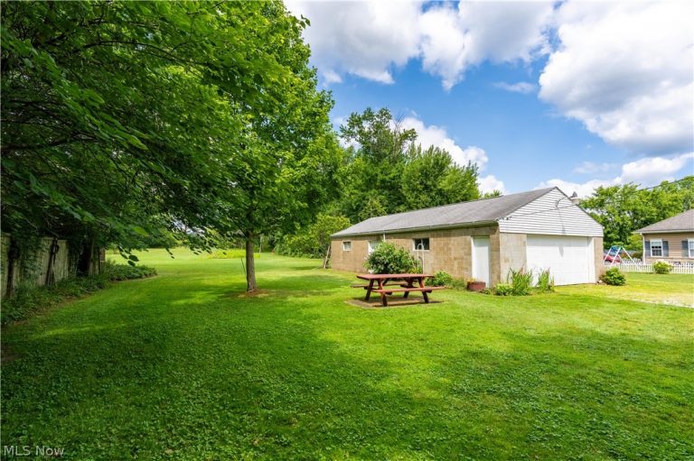 4718 Massillon Road, North Canton, OH - Photo 6