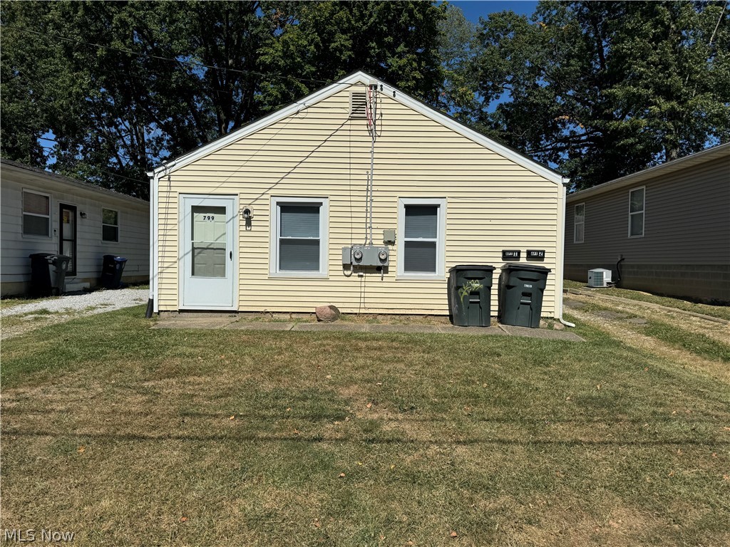 799 Georgia Avenue #2 (rear), Akron, OH