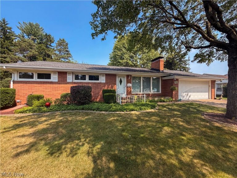 3522 Norman Avenue, Canton, OH - Photo 2
