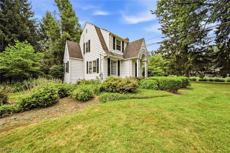 7364 Johnnycake Ridge Road, Mentor, OH - Photo 4