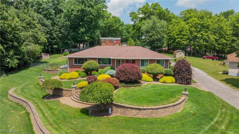 570 East Street, East Palestine, OH, 44413
