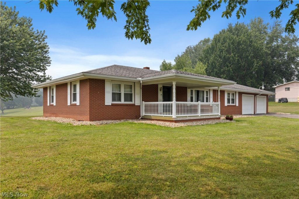 608 South Street, Hopedale, OH