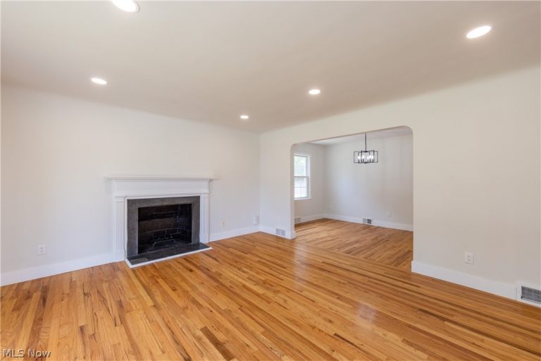 17606 Chagrin Boulevard, Shaker Heights, OH - Photo 8