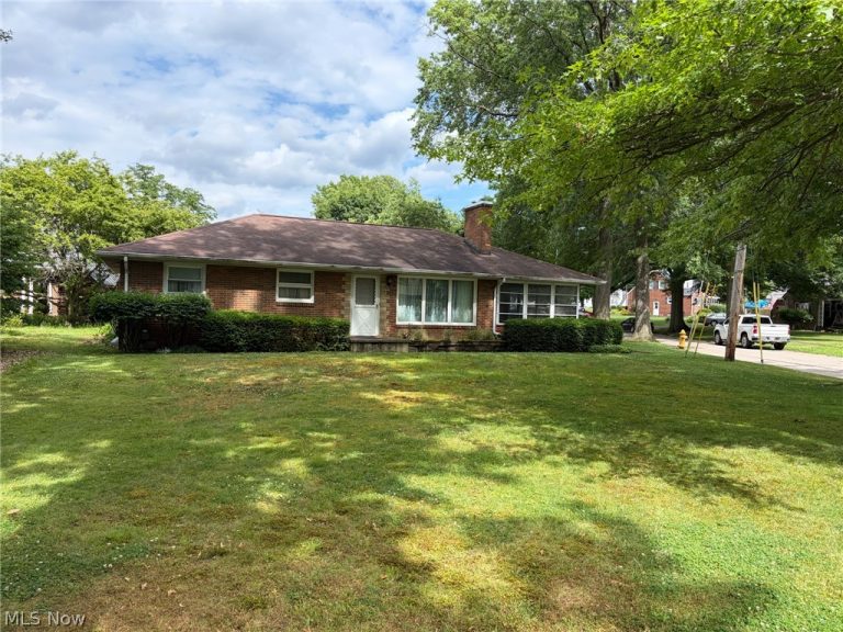 950 Home Circle, Salem, OH - Photo 3
