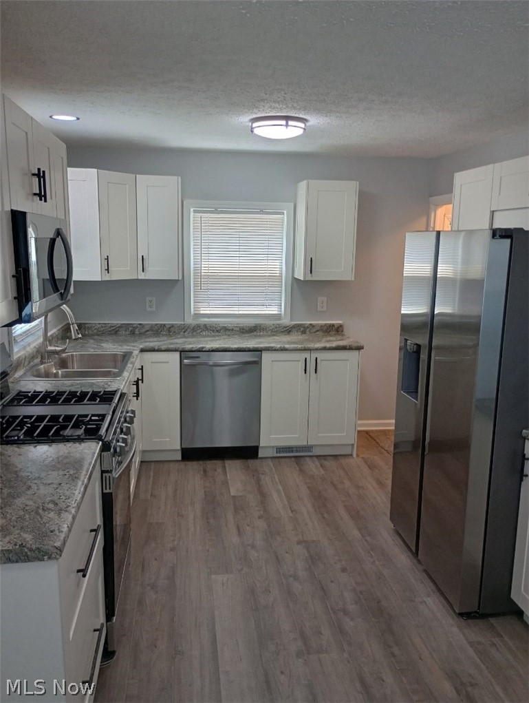 900 Ardella Avenue, Akron, OH - Photo 8