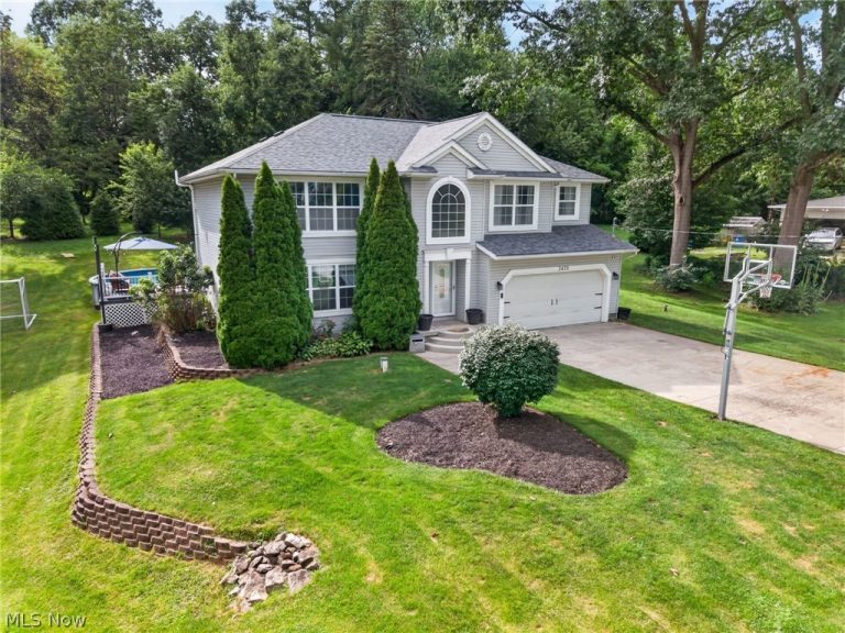 3470 Madora Avenue, Green, OH - Photo 3