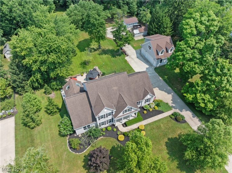 31 John Clark Lane, Hudson, OH - Photo 2