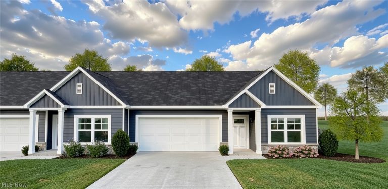 567 Overlook Road #10, Vermilion, OH - Photo 2
