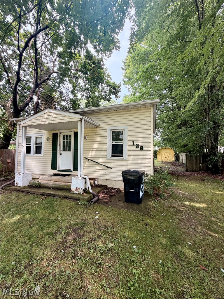 128 Lakeview Boulevard, Painesville Twp, OH - Photo 3