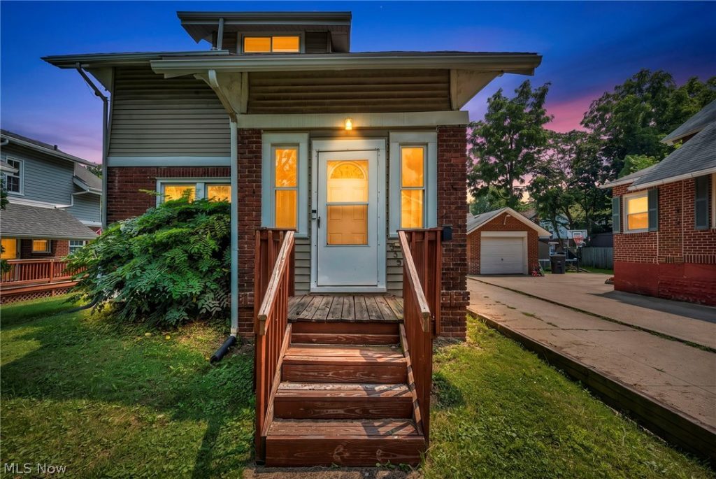 535 Brittain Road, Akron, OH