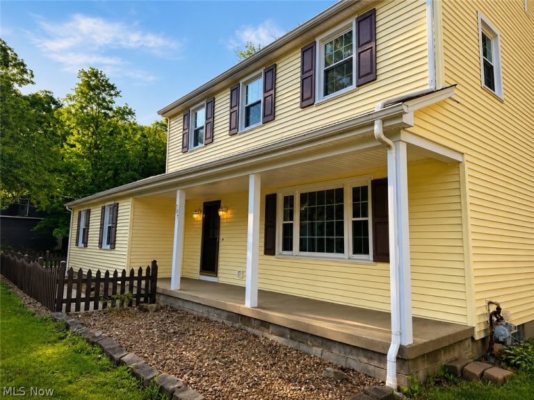 707 Oakridge Drive, Boardman, OH - Photo 2