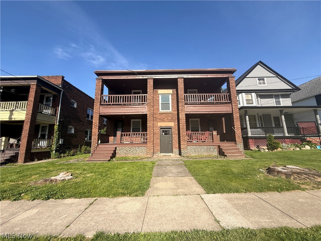 1497 Coutant Avenue, Lakewood, OH