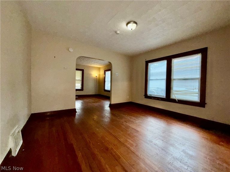1104 Yukon Avenue, Akron, OH - Photo 4