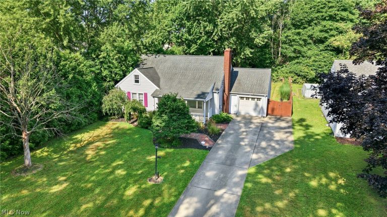 4746 Firnley Avenue, Youngstown, OH - Photo 2