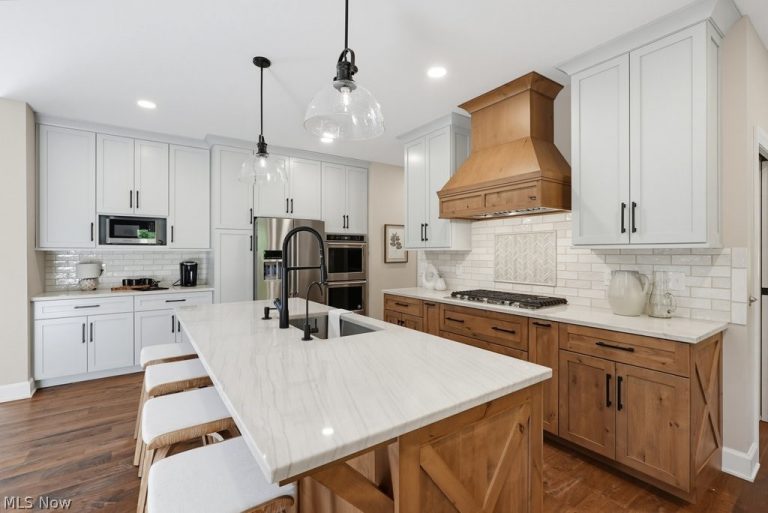 15806 Arbor Trail, Newbury, OH - Photo 8